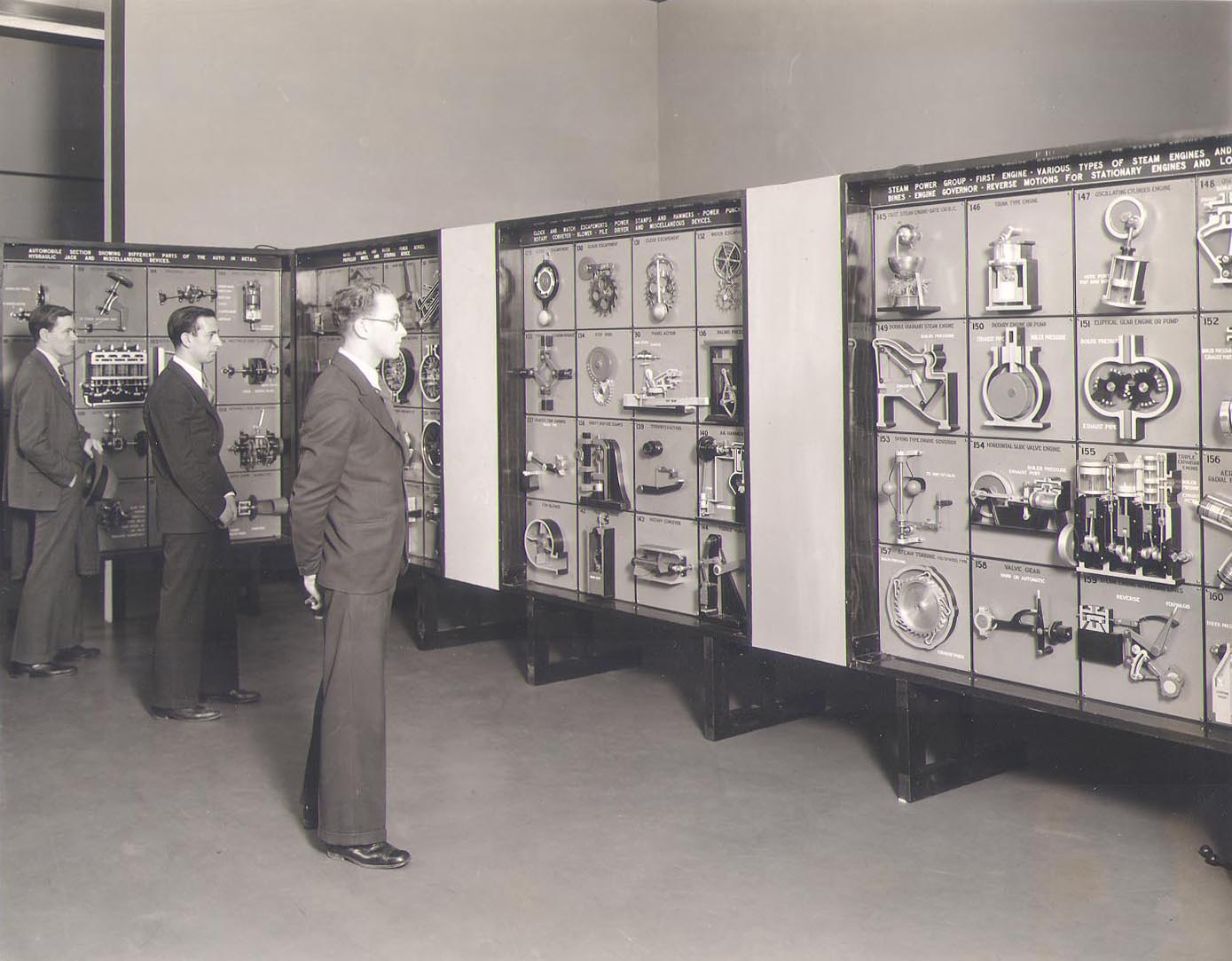 1933 Photo of Newark installation of Mechanical Models exhibit