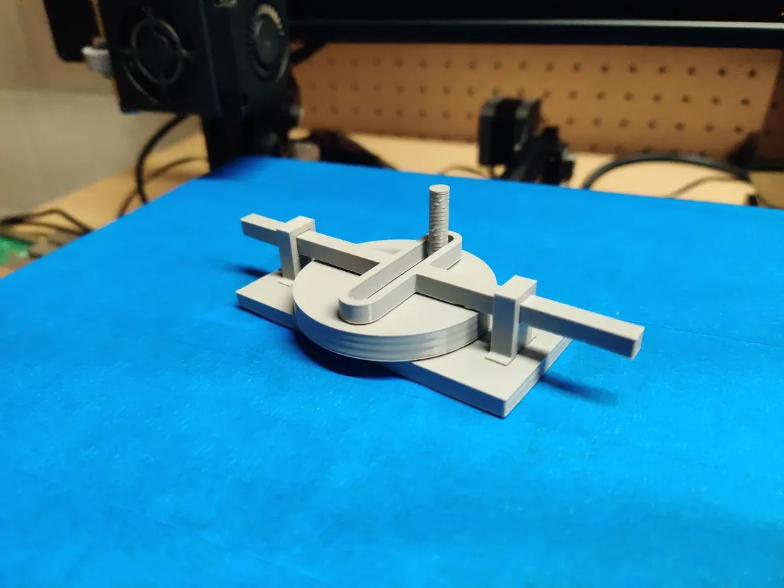 Simple press-fit scotch yoke